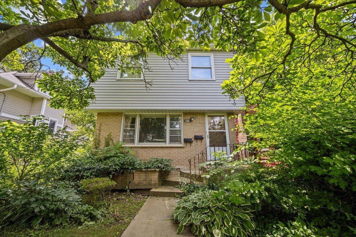 2490 Green Bay Road #1 Highland Park IL 60035 MLS #MRD12442502 5 MLS #MRD12442502 image #0