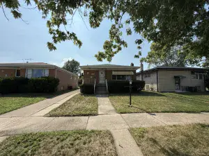 240 E 141st Place Dolton IL 60419 MLS #MRD12503557 62 broker reciprocity