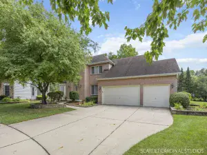 621 Mansfield Way Oswego IL 60543 MLS #MRD12468325 64 broker reciprocity