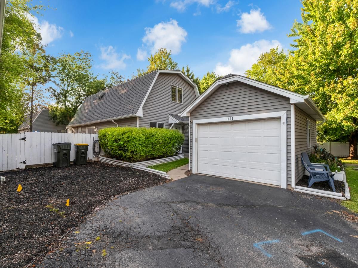 614 KAMIAH Court Carol Stream IL 60188 MLS #MRD12443506 45 MLS #MRD12443506 image #0