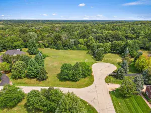 3905 Riverside Drive Johnsburg IL 60051 MLS #MRD12148711 52 broker reciprocity