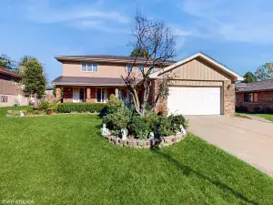 23W234 Woodcroft Drive Glen Ellyn IL 60137 MLS #MRD12444919 52 broker reciprocity