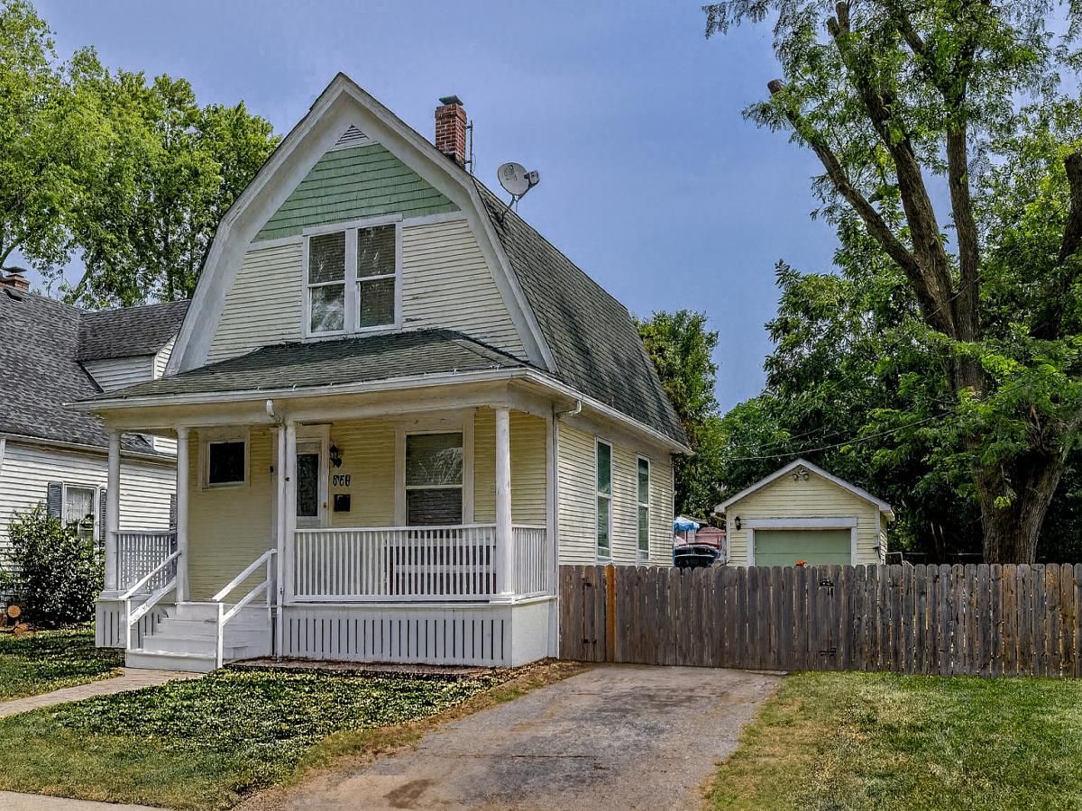 939 Saint John Street Elgin IL 60120 MLS #MRD12444764 45 MLS #MRD12444764 image #0