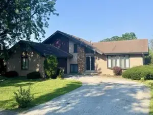 18530 Stedhall Road Homewood IL 60430 MLS #MRD12447075 60 broker reciprocity