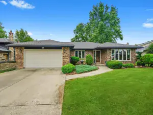 16610 76th Avenue Tinley Park IL 60477 MLS #MRD12494513 62 broker reciprocity