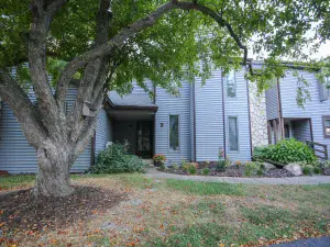 1503 Rickey Drive Joliet IL 60433 MLS #MRD12501508 48 broker reciprocity