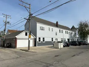 3338 W Cullom Avenue #2 Chicago IL 60618 MLS #MRD12502603 46 broker reciprocity