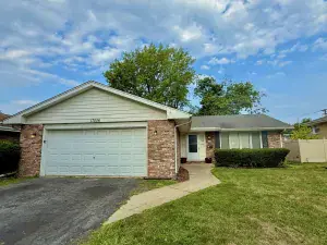 15354 Dobson Avenue South Holland IL 60473 MLS #MRD12450538 64 broker reciprocity