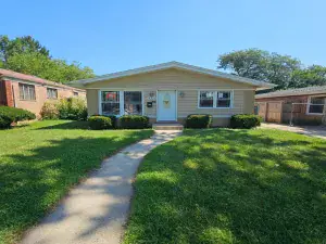 240 E 141st Place Dolton IL 60419 MLS #MRD12503557 58 broker reciprocity
