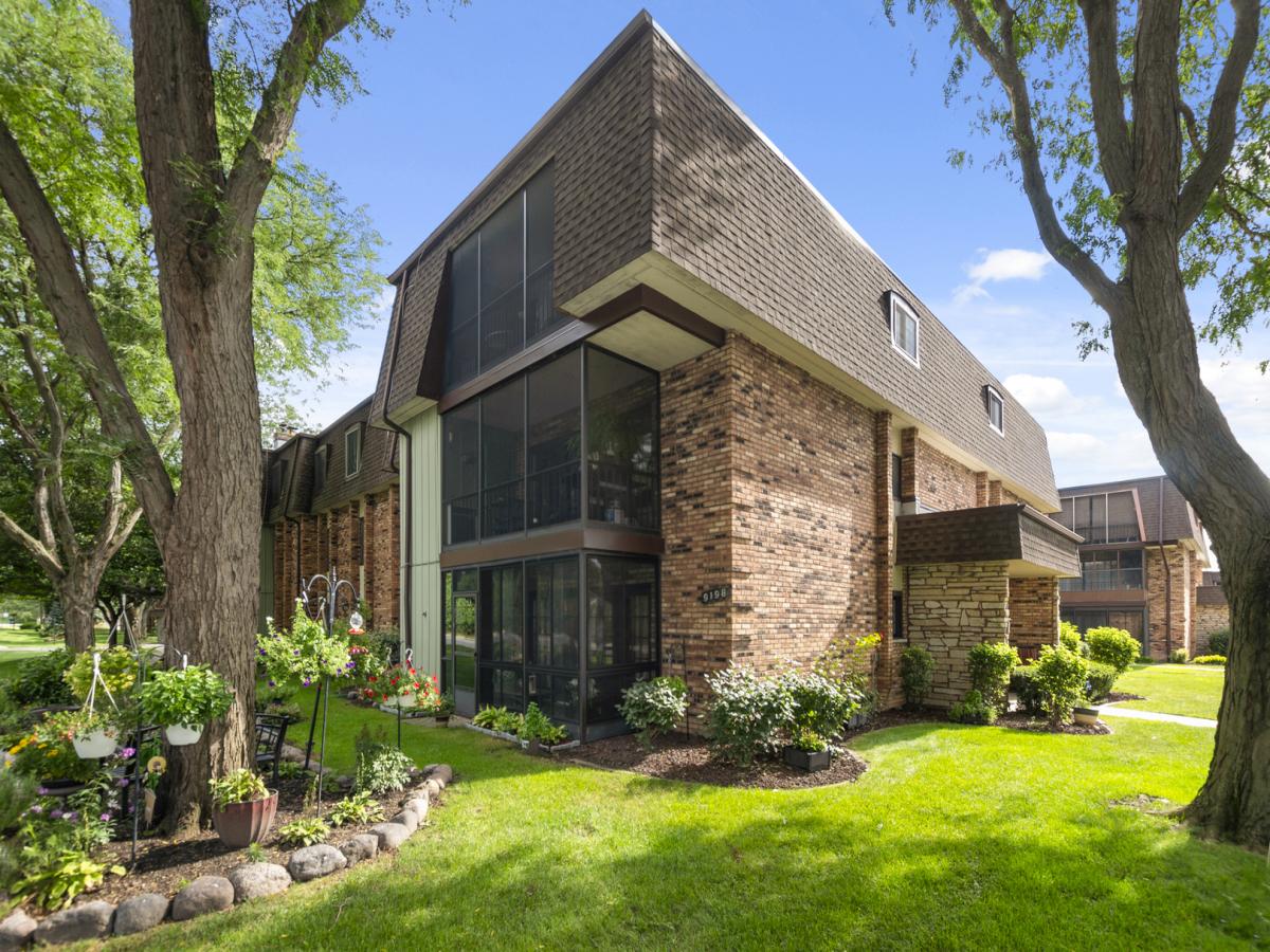 9198 South Road #A Palos Hills IL 60465 MLS #MRD12446358 45 MLS #MRD12446358 image #0