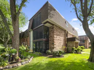 10845 S 84th Avenue #2A Palos Hills IL 60465 MLS #MRD12499143 62 broker reciprocity