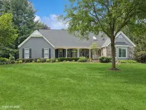 1149 Brighton Circle Crystal Lake IL 60012 MLS #MRD12463168 58 broker reciprocity