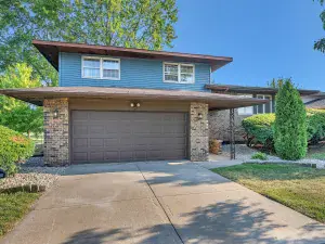 16524 Woodlawn West Avenue South Holland IL 60473 MLS #MRD12503422 56 broker reciprocity