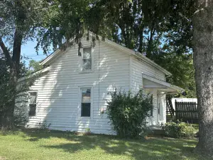 114 N Washington Street Genoa IL 60135 MLS #MRD11739492 10 broker reciprocity