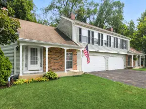 3S184 Birchwood Drive Warrenville IL 60555 MLS #MRD12449678 58 broker reciprocity