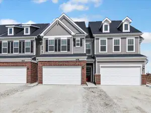 725 N Ashbury Avenue Bolingbrook IL 60440 MLS #MRD12464212 50 broker reciprocity