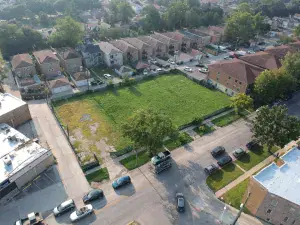 3319 W Fullerton Avenue Chicago IL 60647 MLS #MRD12474838 38 broker reciprocity