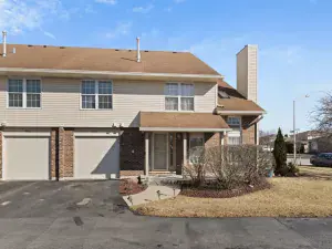 6830 W WINDING Trail #102 Oak Forest IL 60452 MLS #MRD12495096 54 broker reciprocity