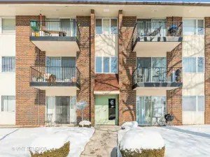 412 E Bailey Road #104 Naperville IL 60565 MLS #MRD12504202 58 broker reciprocity