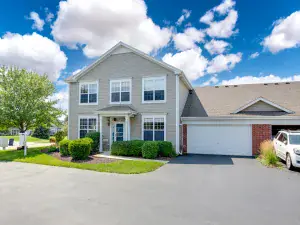 545 Metropolitan Street Aurora IL 60502 MLS #MRD12500124 58 broker reciprocity