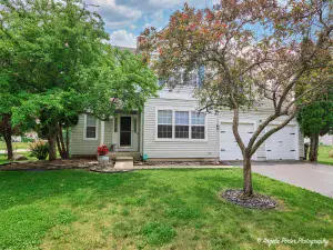 125 W Margaret Terrace Cary IL 60013 MLS #MRD12501850 60 broker reciprocity