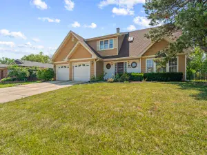112 Ascot Lane #3021 Willowbrook IL 60527 MLS #MRD12499251 60 broker reciprocity