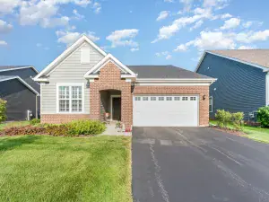 725 N Ashbury Avenue Bolingbrook IL 60440 MLS #MRD12464212 60 broker reciprocity