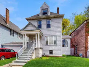 8235 S Woodlawn Avenue Chicago IL 60619 MLS #MRD12463651 64 broker reciprocity