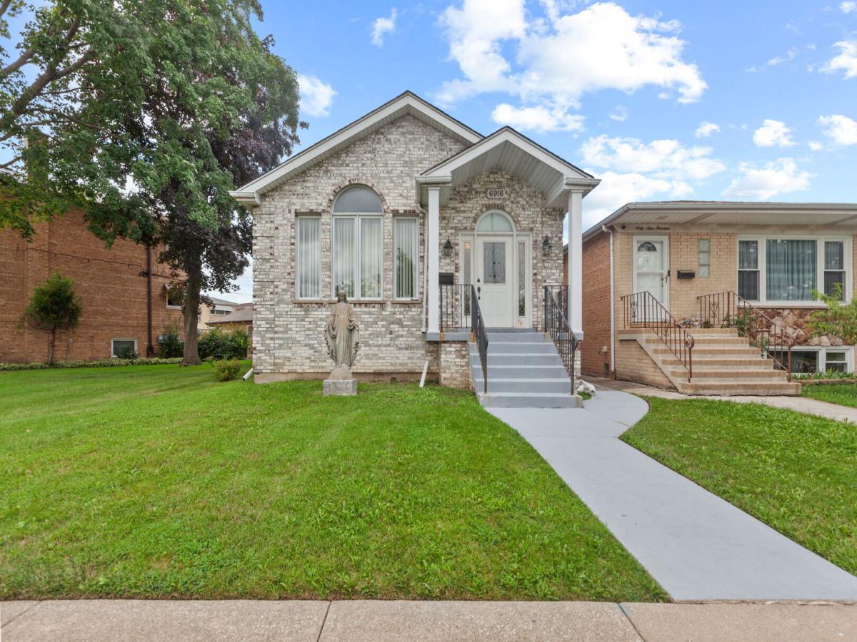 6916 W Forest Preserve W Drive Harwood Heights IL 60706 MLS #MRD12450316 45 MLS #MRD12450316 image #0