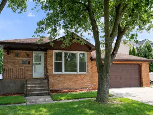 120 S Kinzie Street Thornton IL 60476 MLS #MRD12458751 48 broker reciprocity