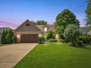 940 Tanglewood Drive Wheeling IL 60090 MLS #MRD12428963 58 broker reciprocity