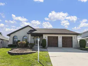 11857 S Lawler Avenue Alsip IL 60803 MLS #MRD12487990 56 broker reciprocity