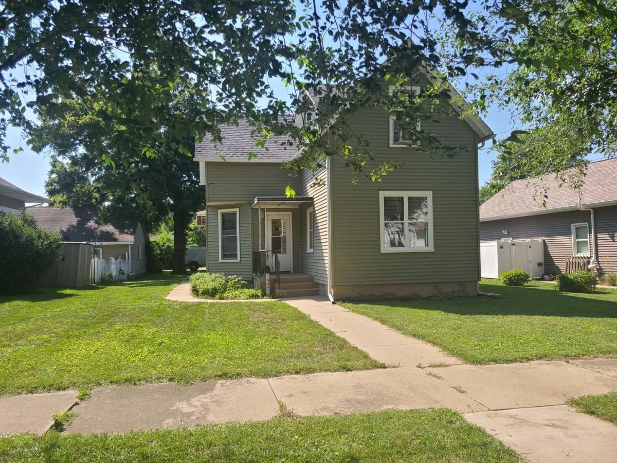 537 2nd Avenue Ottawa IL 61350 MLS #MRD12450962 41 MLS #MRD12450962 image #0