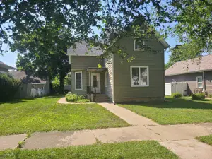 619 Squires Avenue Dixon IL 61021 MLS #MRD12467339 46 broker reciprocity