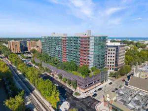 655 W Irving Park Road #5310 Chicago IL 60613 MLS #MRD12465642 54 broker reciprocity