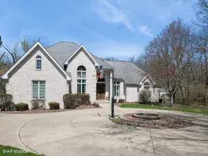 6237 W Dralle Road Monee IL 60449 MLS #MRD12464264 46 broker reciprocity