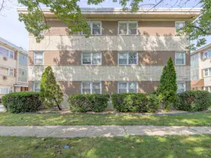 5897 N Elston Avenue Chicago IL 60646 MLS #MRD12475916 48 broker reciprocity