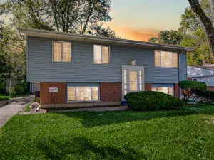 220 Westgate Avenue Chicago Heights IL 60411 MLS #MRD12345480 58 broker reciprocity