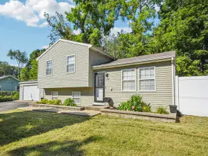 3109 11th Street Winthrop Harbor IL 60096 MLS #MRD12503051 58 broker reciprocity