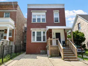 8008 S Loomis Boulevard Chicago IL 60620 MLS #MRD12501964 58 broker reciprocity