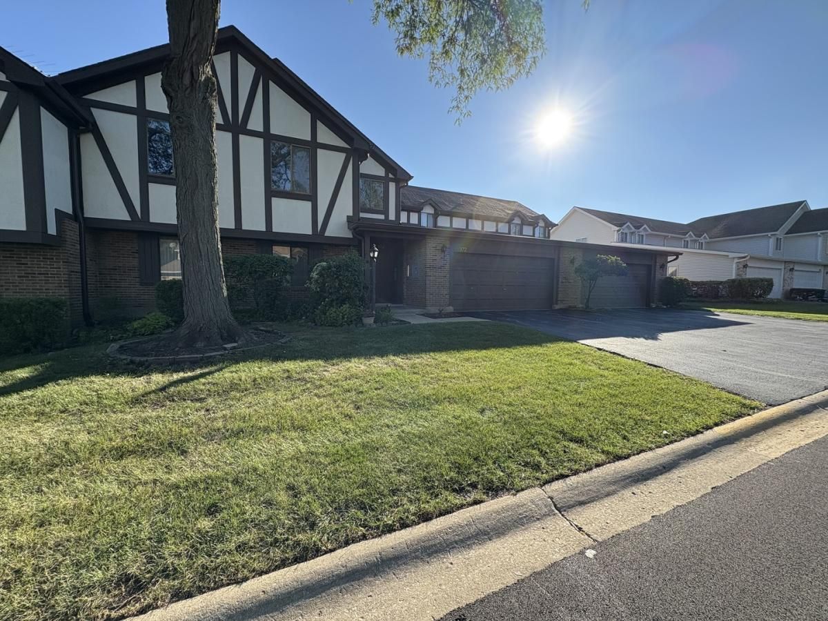 372 Springlake Lane #C Aurora IL 60504 MLS #MRD12452712 45 MLS #MRD12452712 image #0