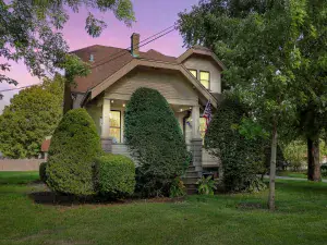 2528 Cochran Street Blue Island IL 60406 MLS #MRD12484043 64 broker reciprocity
