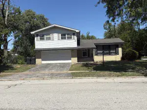 43 163rd Street Calumet City IL 60409 MLS #MRD12503558 64 broker reciprocity