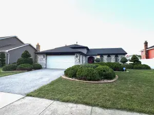 22533 Arquilla Drive Richton Park IL 60471 MLS #MRD12500209 48 broker reciprocity