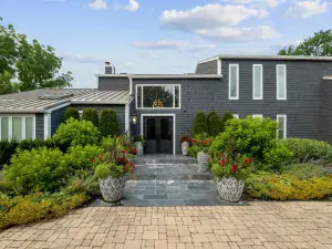 1225 Sir William Lane Lake Forest IL 60045 MLS #MRD12486249 64 broker reciprocity