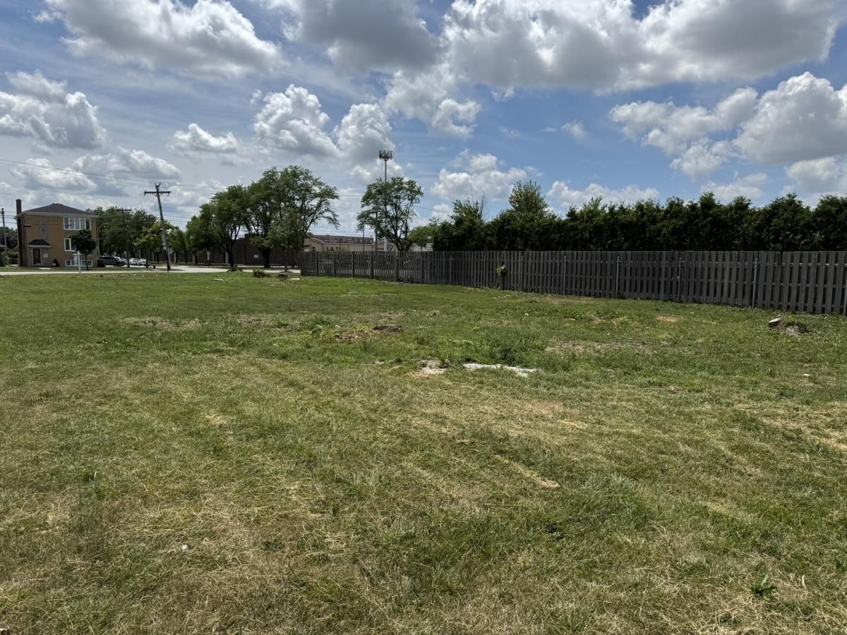 8268 W Lawrence W Avenue Norridge IL 60706 MLS #MRD12454946 33 MLS #MRD12454946 image #0
