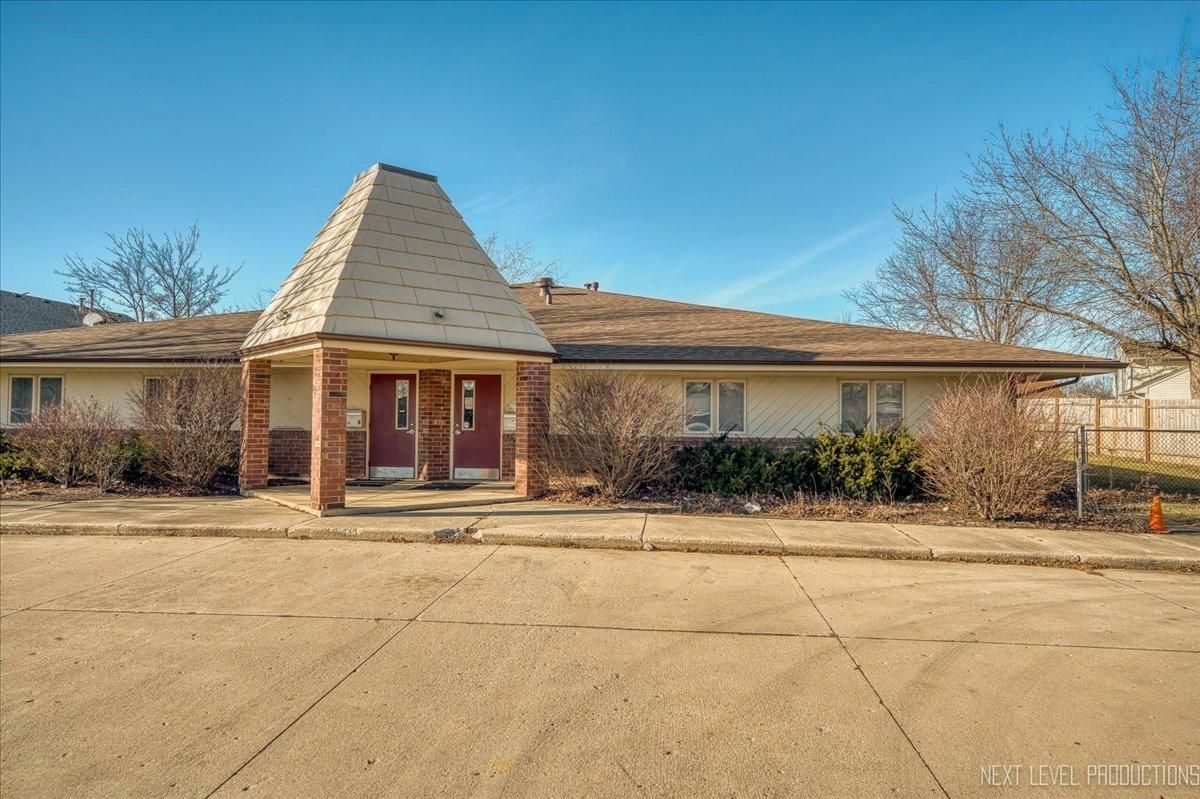 1030 Summerfield Drive #A Roselle IL 60172 MLS #MRD12455231 29 MLS #MRD12455231 image #0