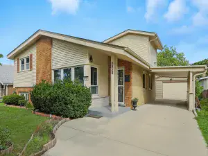 6914 W Oakton Court Niles IL 60714 MLS #MRD12496772 56 broker reciprocity