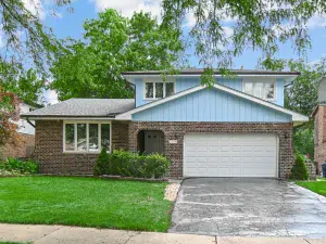 17942 Edwards Avenue Country Club Hills IL 60478 MLS #MRD12478018 64 broker reciprocity