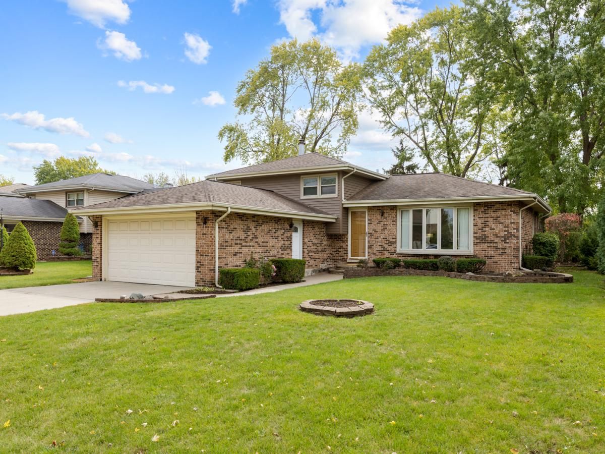 1827 W Sherry Lane Addison IL 60101 MLS #MRD12455908 45 MLS #MRD12455908 image #0